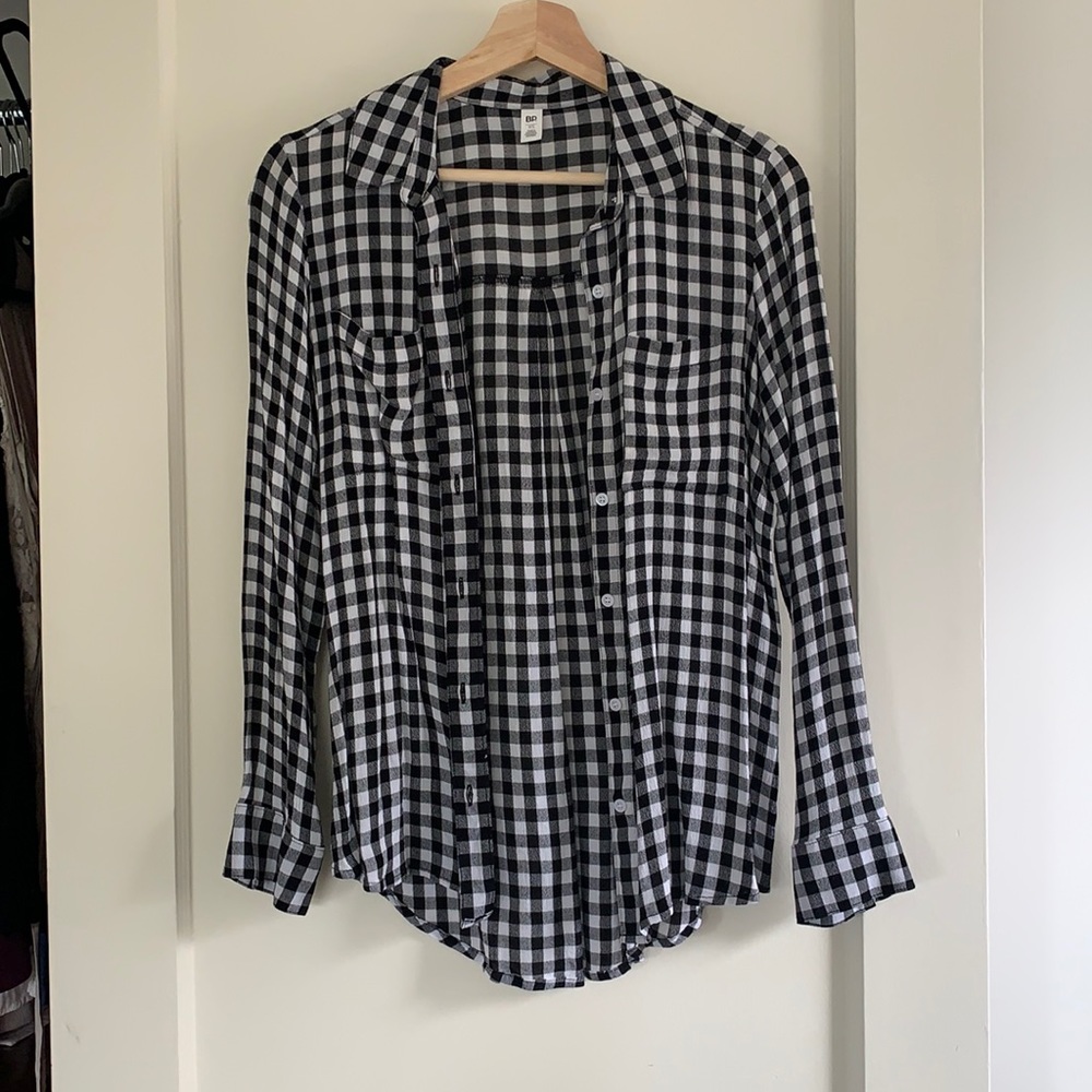 Button up collared shirt